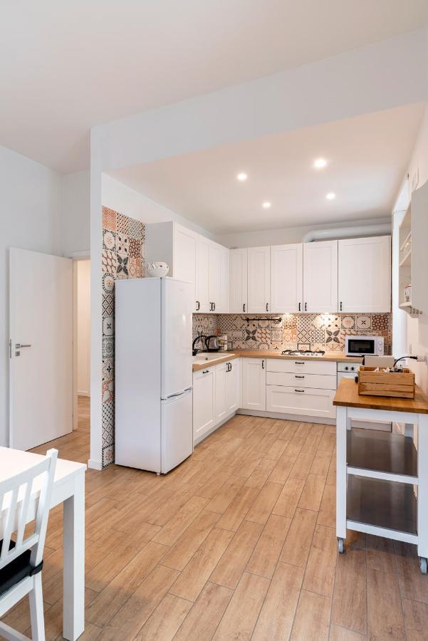 Starhost - Casa Guglielmo Apartment ซาแลร์โน ภายนอก รูปภาพ